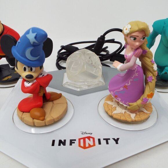 19 Pcs Disney Infinity Bundle - Picture 3 of 7